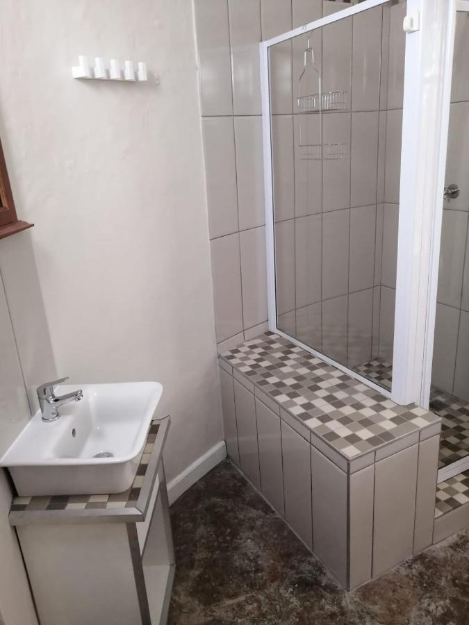 36 Mount Road Guesthouse And Self Catering ポート・エリザベス エクステリア 写真