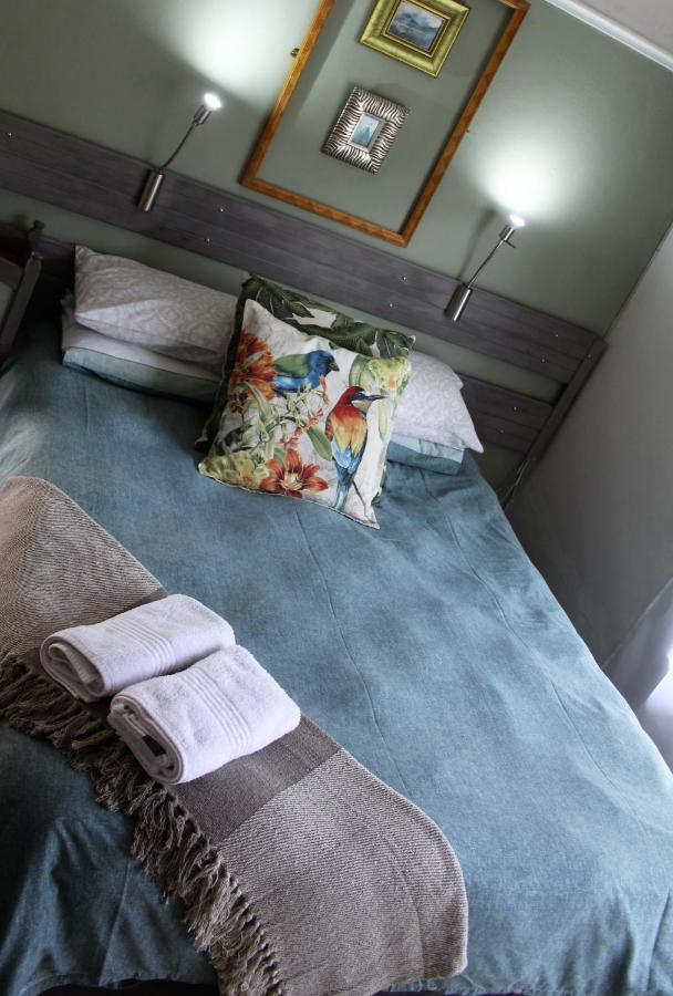 36 Mount Road Guesthouse And Self Catering ポート・エリザベス エクステリア 写真