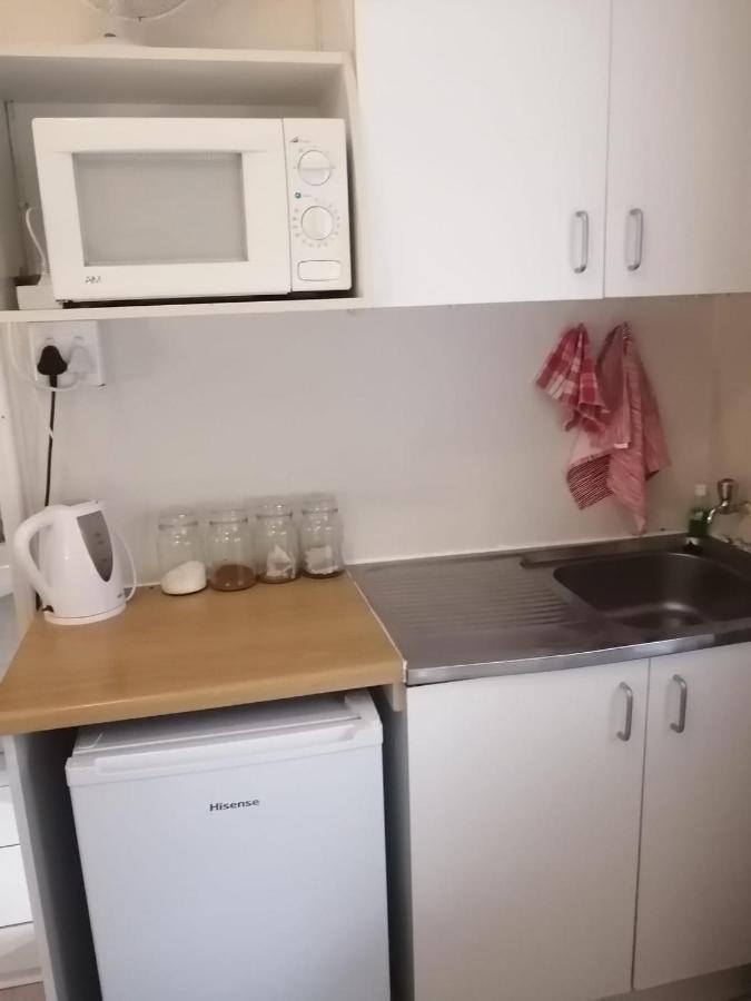 36 Mount Road Guesthouse And Self Catering ポート・エリザベス エクステリア 写真