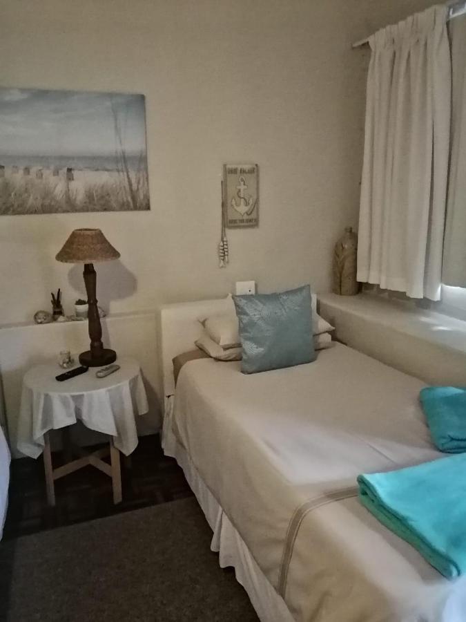 36 Mount Road Guesthouse And Self Catering ポート・エリザベス エクステリア 写真