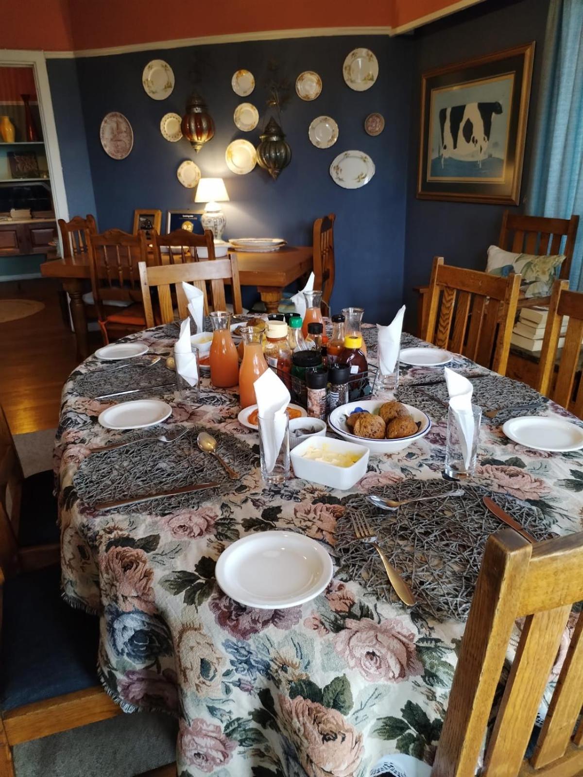 36 Mount Road Guesthouse And Self Catering ポート・エリザベス エクステリア 写真